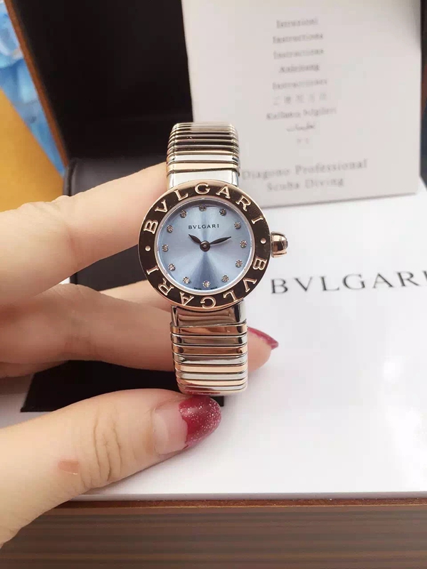 ブルガリ時計正面デザイン